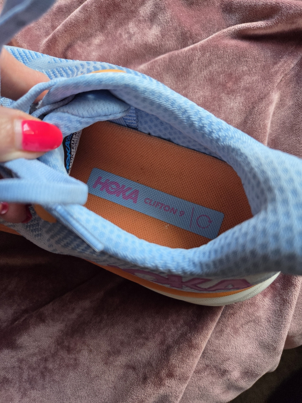 Hoka Clifton 9, Size 8.5 - Picture 6 of 8